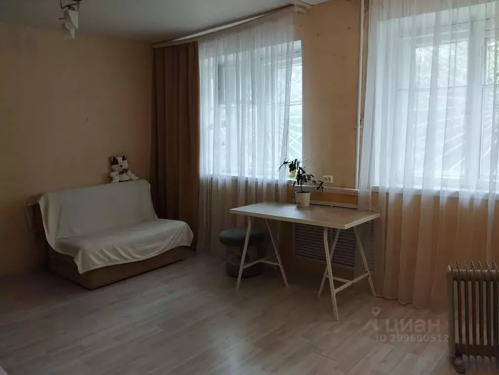 Комната Свердловская область, Екатеринбург ул. Парниковая, 4 - Фото 1