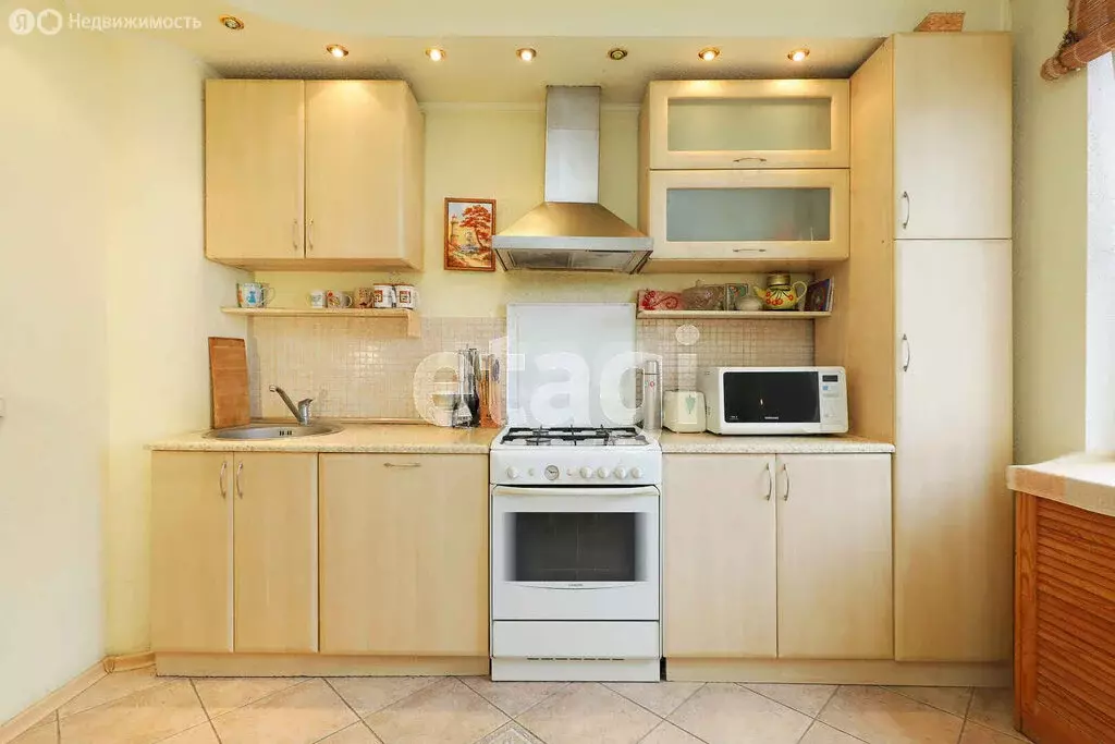 3-комнатная квартира: Калининград, улица Согласия, 21 (75 м) - Фото 1