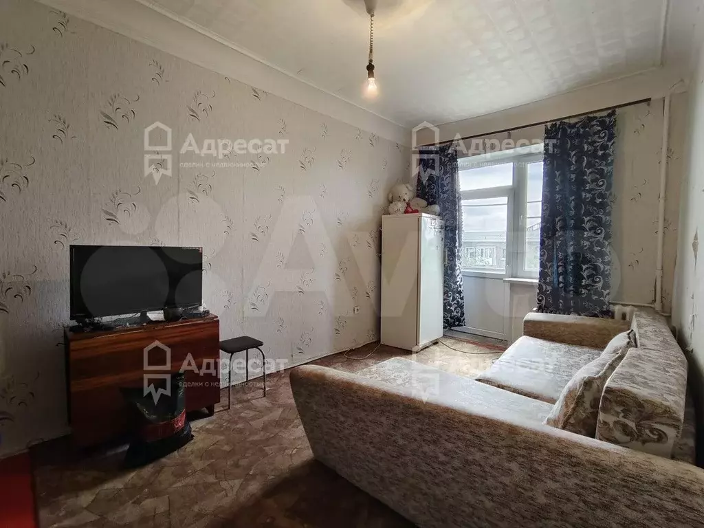 Комната 16 м в 3-к., 4/4 эт. - Фото 0