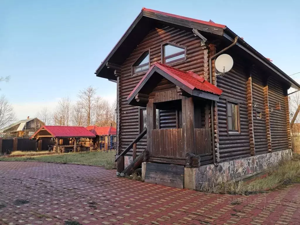 Дом в Ленинградская область, Волховский район, Свирицкое с/пос, д. ... - Фото 1