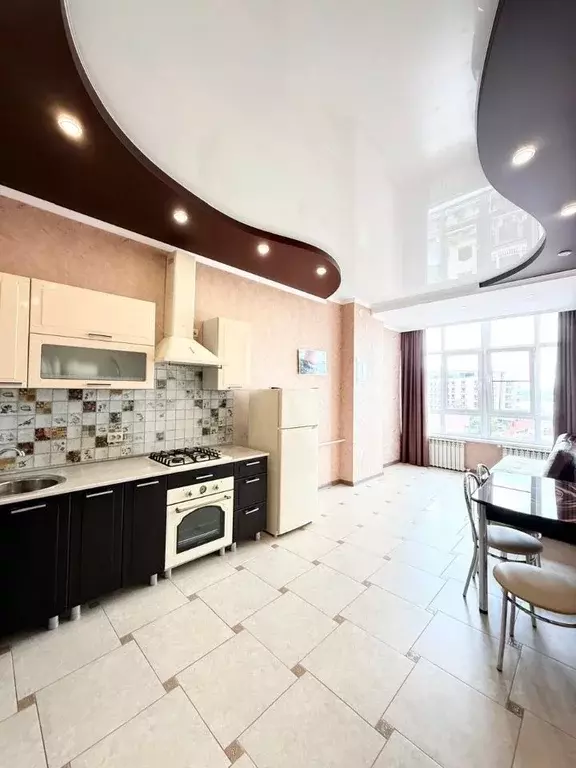 1-к кв. Краснодарский край, Геленджик Крымская ул., 22к22 (55.0 м) - Фото 1