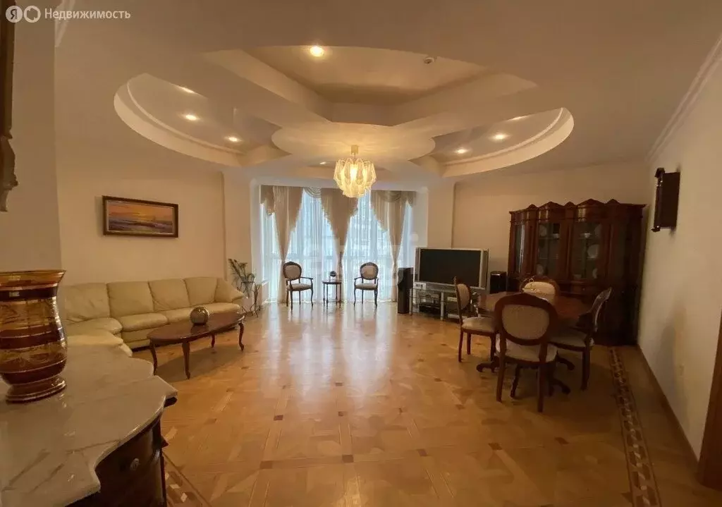3-комнатная квартира: Ялта, Московская улица, 33А (150 м) - Фото 1