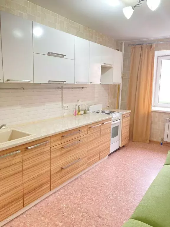 1-к кв. Татарстан, Зеленодольск просп. Строителей, 17 (44.0 м) - Фото 0