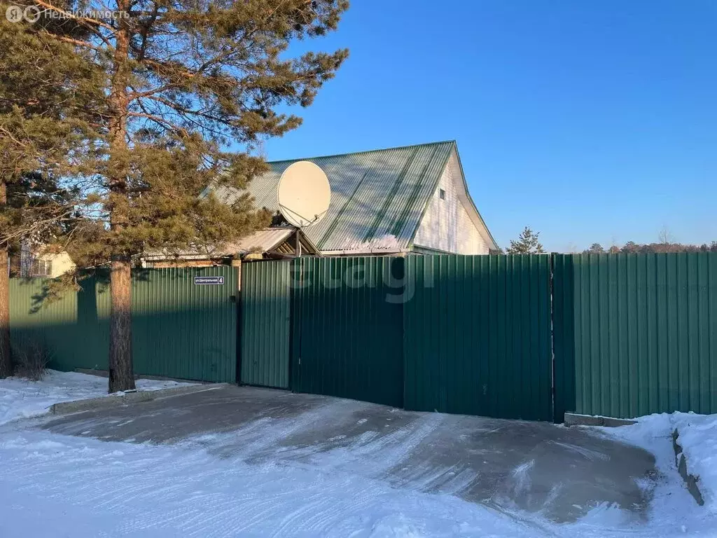 Дом в посёлок Забайкальский, Центральная улица (130 м) - Фото 1