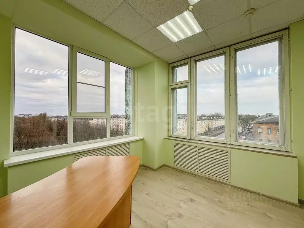 Офис в Псковская область, Псков Октябрьский просп., 56 (25 м) - Фото 1