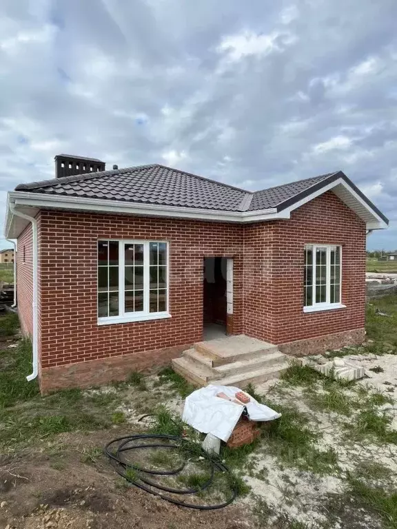 Дом в Ростовская область, Мясниковский район, с. Чалтырь 21-я линия ... - Фото 1