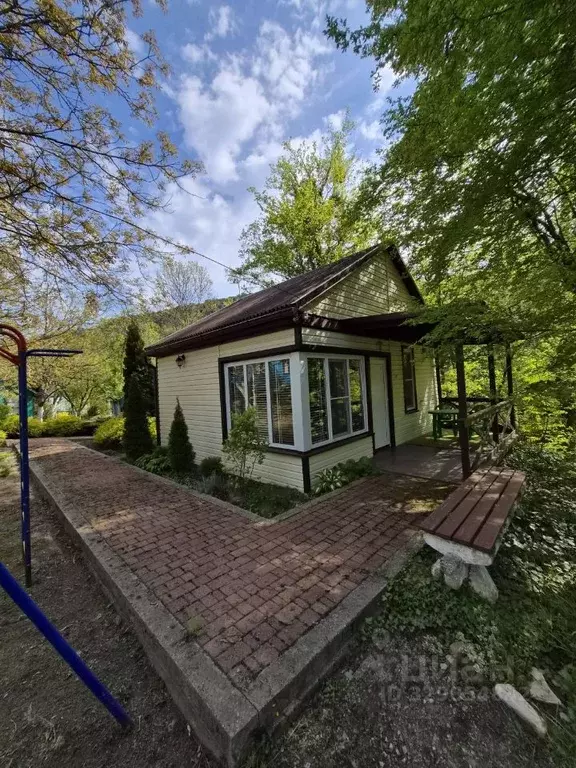 Дом в Краснодарский край, Геленджик городской округ, с. ... - Фото 1