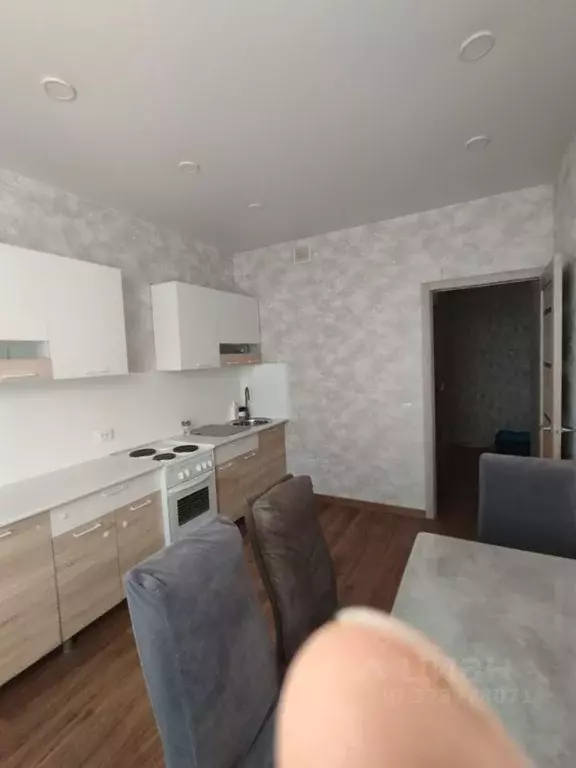 2-к кв. Красноярский край, Красноярск ул. Лесников, 25А (60.0 м) - Фото 1