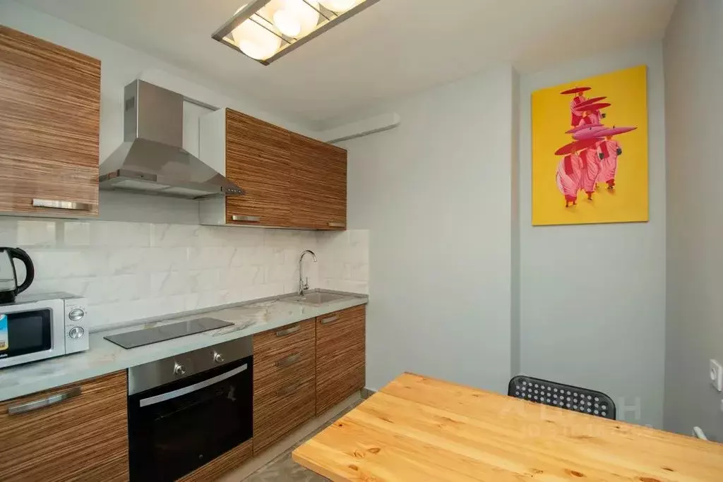 3-к кв. Иркутская область, Иркутск ул. Чехова, 17 (65.0 м) - Фото 0