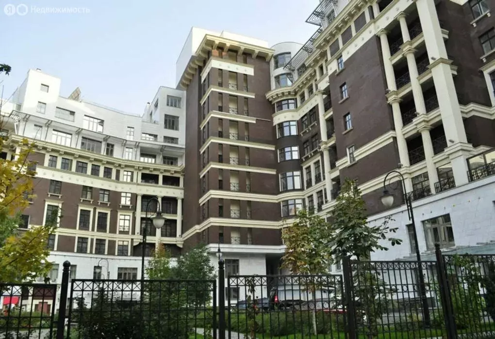 3-комнатная квартира: Москва, улица Малая Полянка, 2 (100 м) - Фото 1