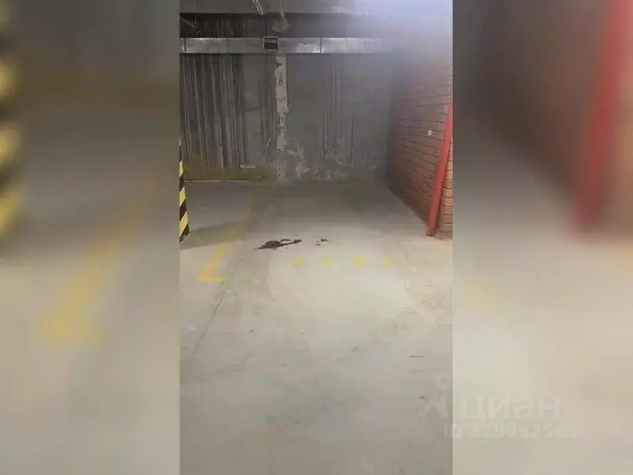 Гараж в Ханты-Мансийский АО, Сургут ул. Мелик-Карамова, 4 (15 м) - Фото 1