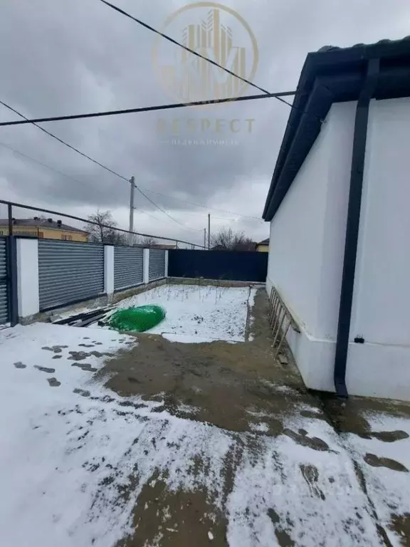 Дом в Ставропольский край, Предгорный муниципальный округ, пос. ... - Фото 1