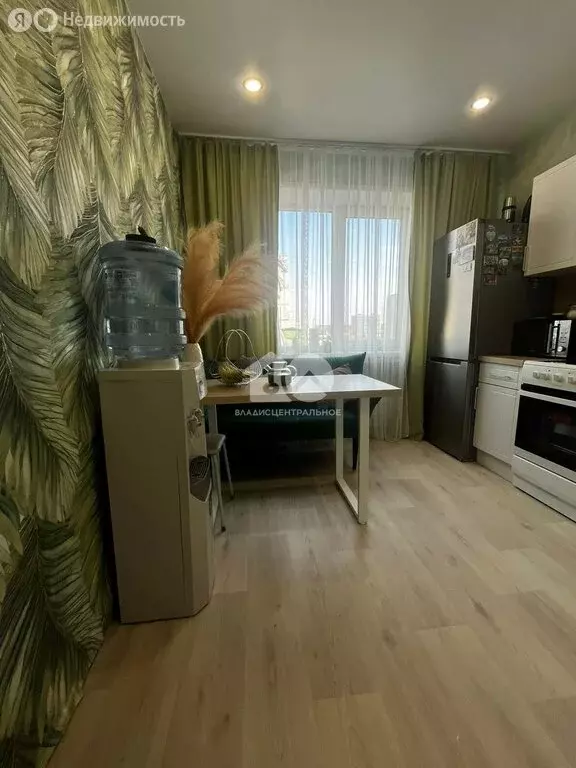 3-комнатная квартира: Новосибирск, улица Фадеева, 22 (64.6 м) - Фото 2