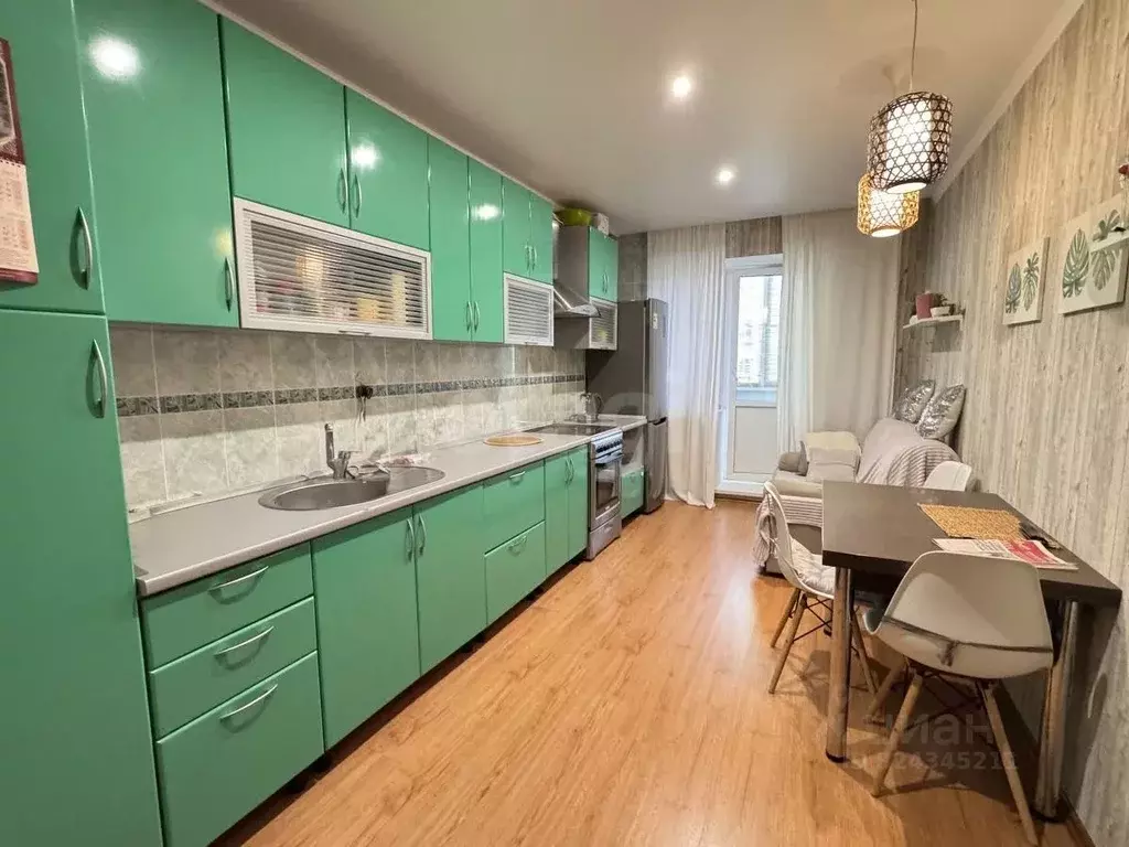 3-к кв. Белгородская область, Белгород ул. Горького, 52б (79.3 м) - Фото 1