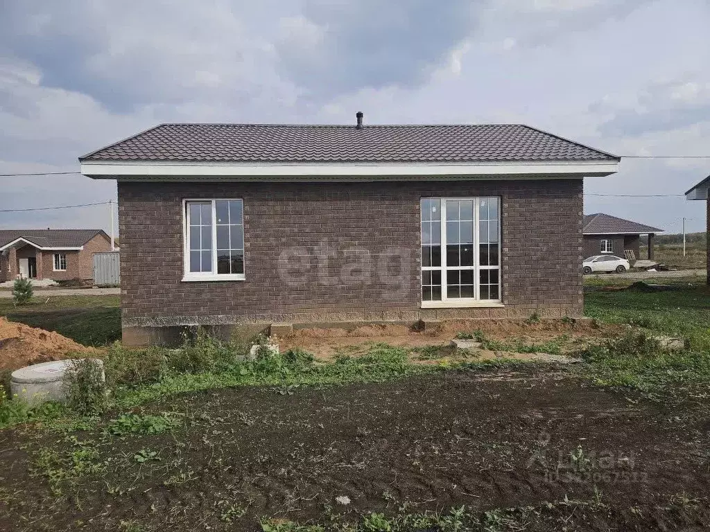 Дом в Башкортостан, Уфимский район, Дмитриевский сельсовет, д. ... - Фото 1