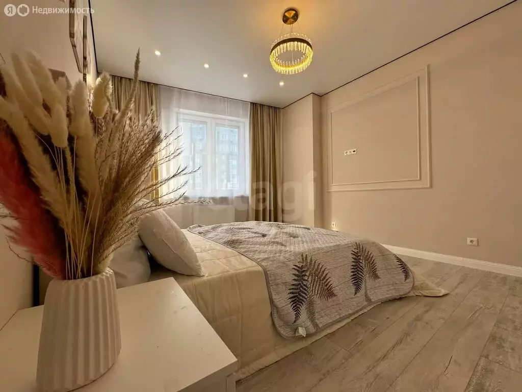 4-комнатная квартира: Казань, Танковая улица, 2 (105 м) - Фото 1