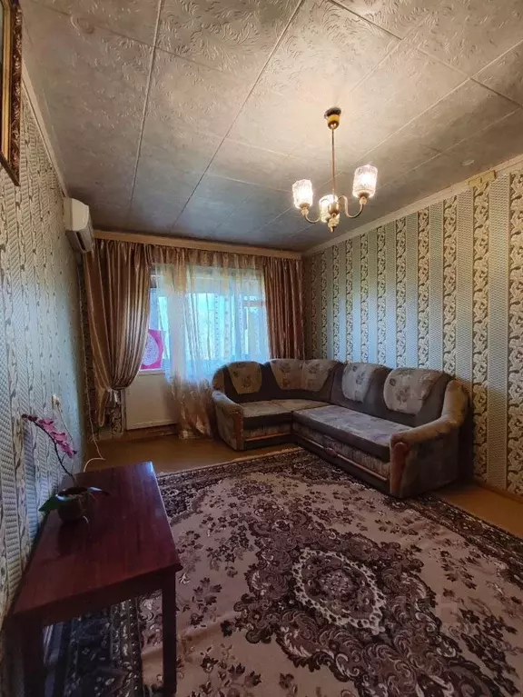 2-к кв. Крым, Симферополь ул. Героев Сталинграда, 25 (55.0 м) - Фото 0