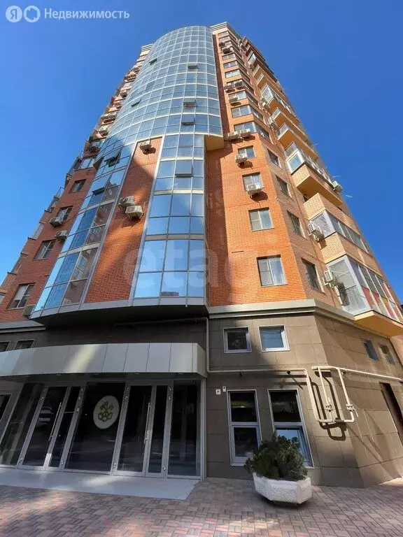 3-комнатная квартира: Астрахань, Аршанская улица, 16 (136.4 м) - Фото 1