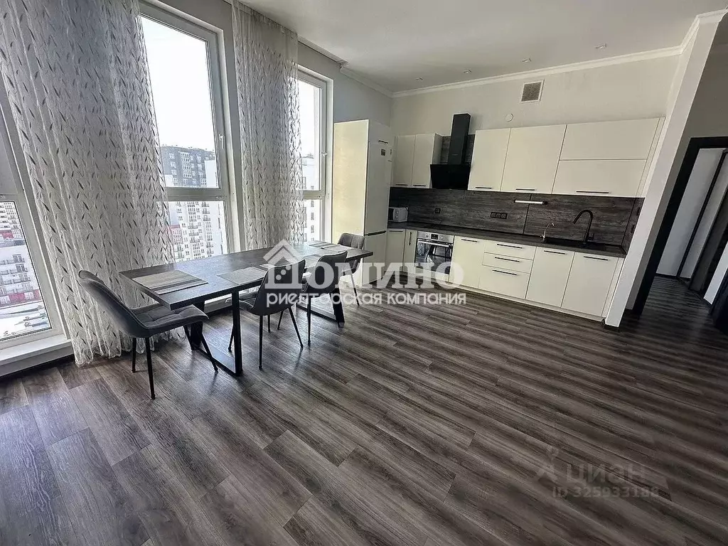 3-к кв. Тюменская область, Тюмень ул. Краснооктябрьская, 14 (74.0 м) - Фото 1