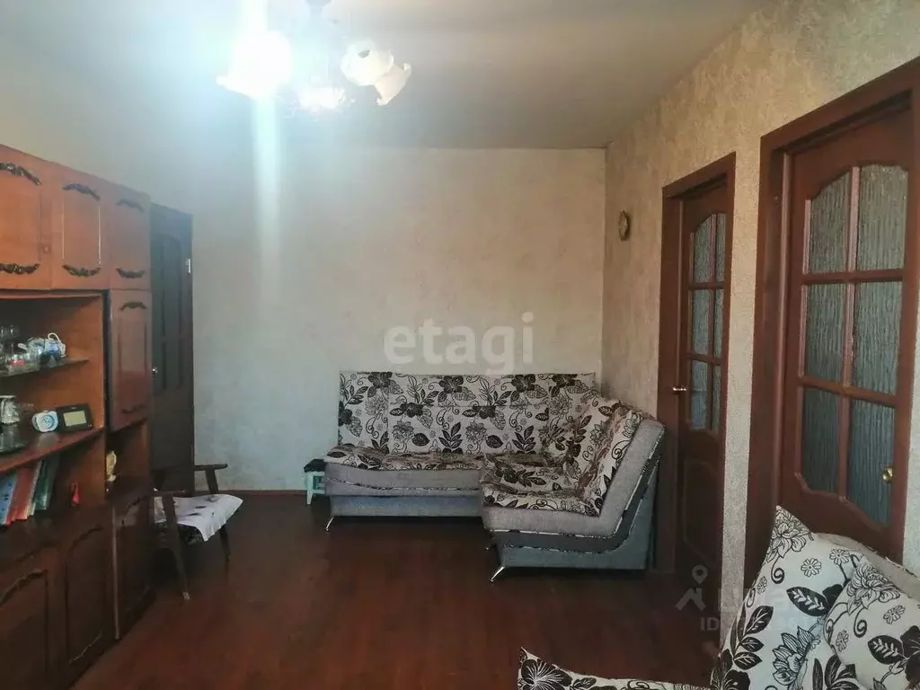 3-к кв. Нижегородская область, Выкса Юбилейный мкр, 10 (49.4 м) - Фото 0