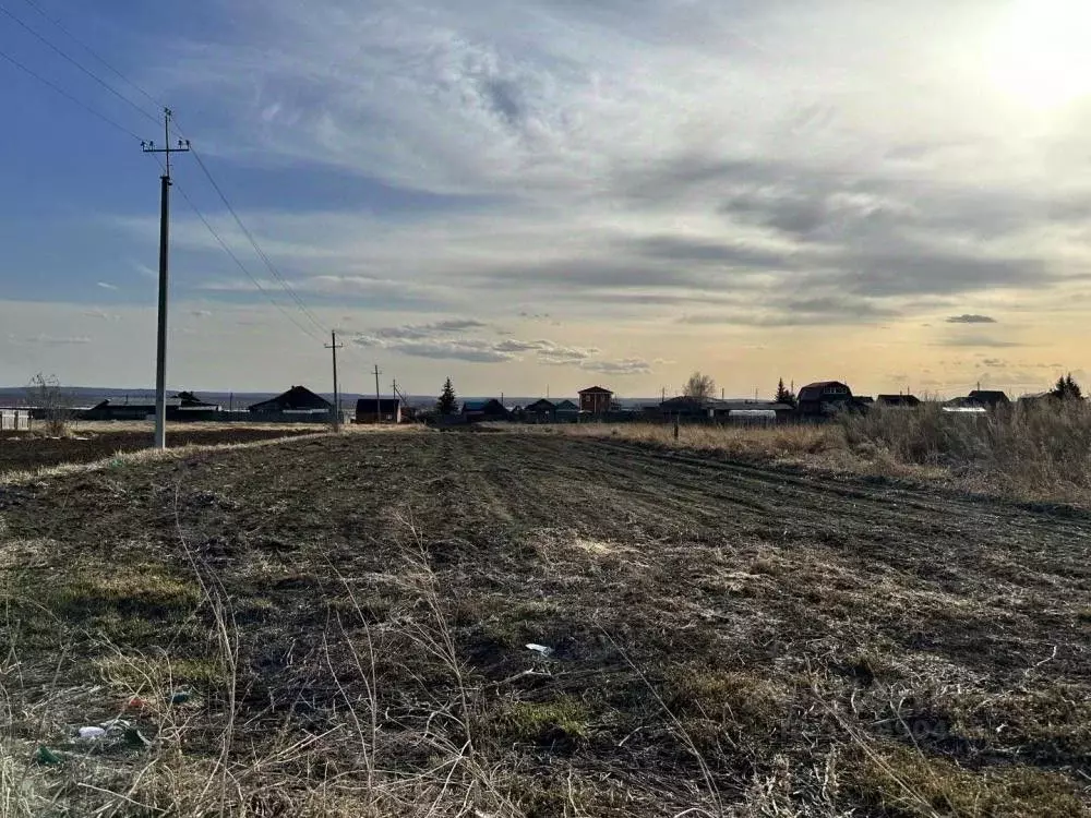 Участок в Иркутская область, Иркутский муниципальный округ, д. ... - Фото 1