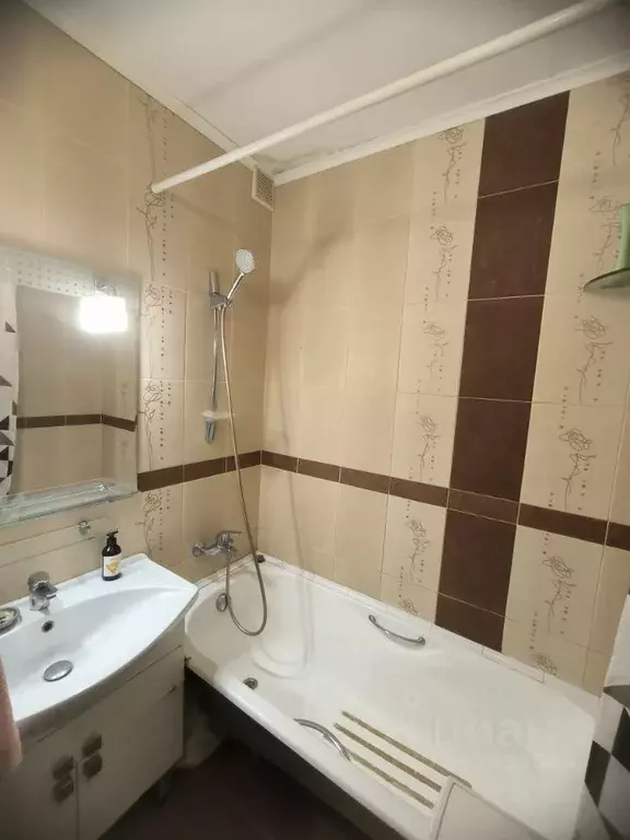 2-к кв. Омская область, Омск ул. Богдана Хмельницкого, 138 (51.0 м) - Фото 2