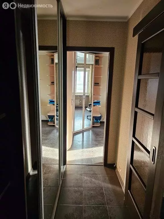 2-комнатная квартира: Красноярск, улица Маерчака, 42 (49 м) - Фото 1