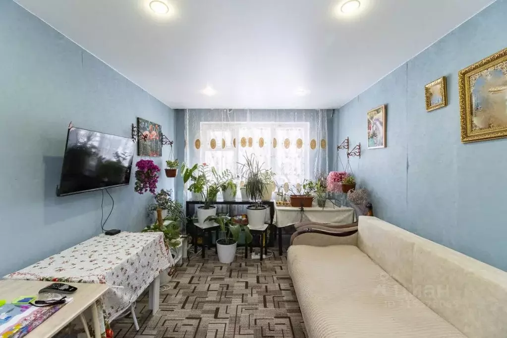 2-к кв. Тюменская область, Тюмень Одесская ул., 22 (47.8 м) - Фото 0