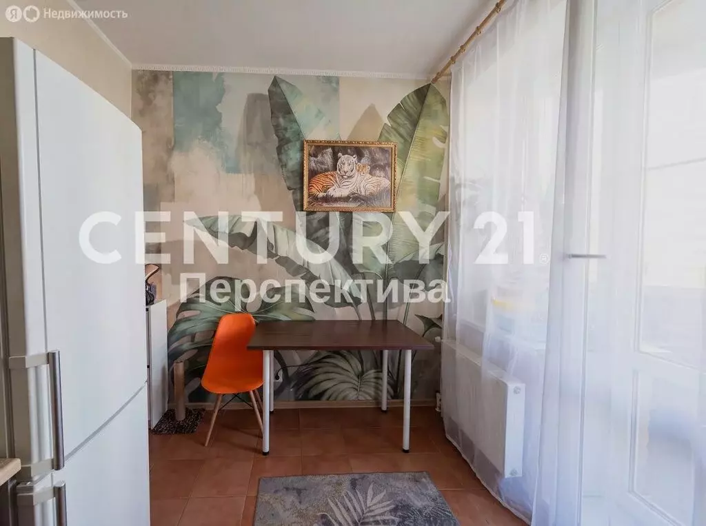 1-комнатная квартира: посёлок городского типа Октябрьский, улица ... - Фото 2