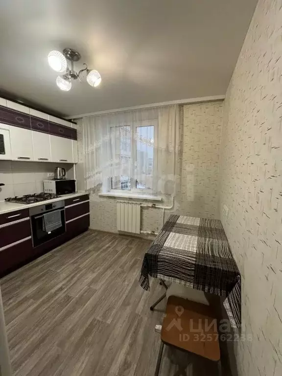 2-к кв. Коми, Усинск Возейская ул., 17 (51.9 м) - Фото 1