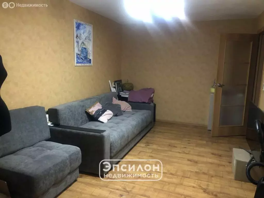 3-комнатная квартира: Курск, улица Карла Маркса, 14 (61.9 м) - Фото 1