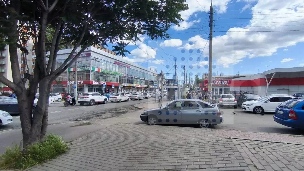 Торговая площадь, услуги 45 кв. м., на трафике - Фото 1