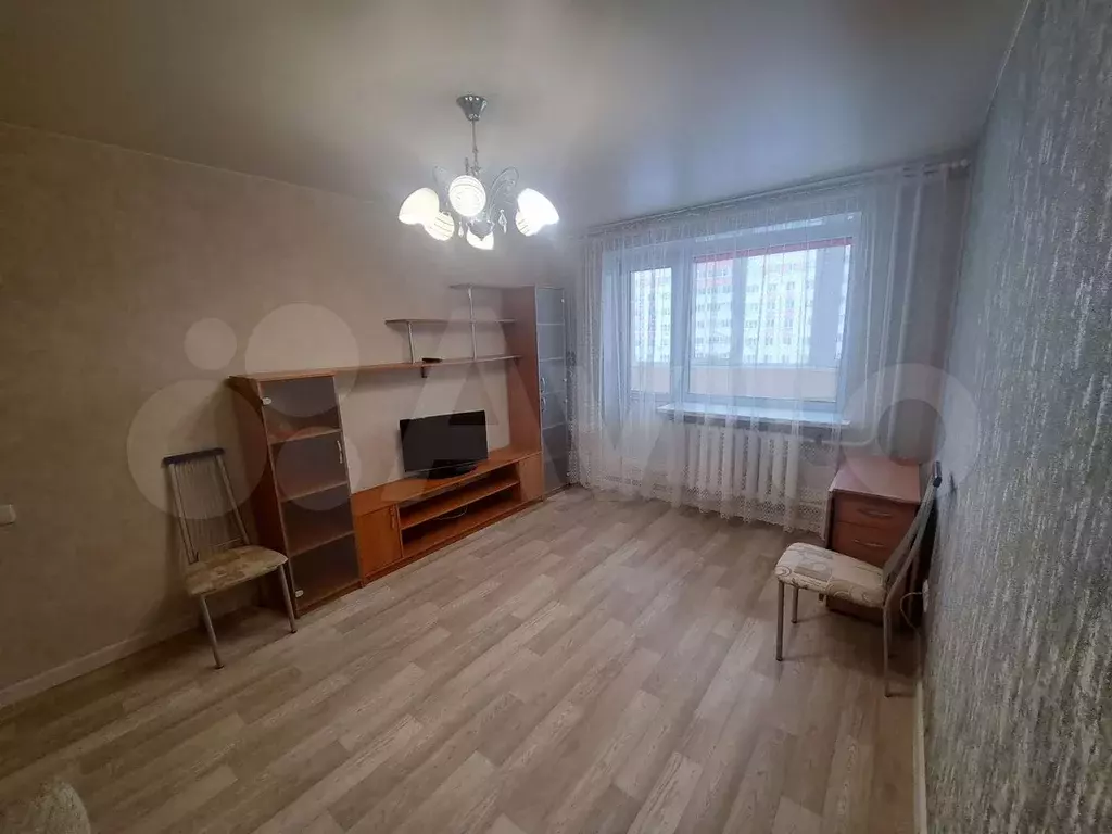 1-к. квартира, 38 м, 4/10 эт. - Фото 1