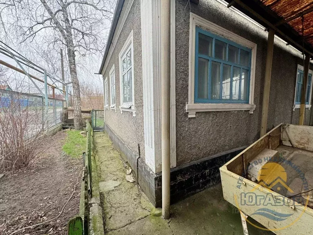 Дом в Краснодарский край, Темрюк ул. Гагарина (100 м) - Фото 0