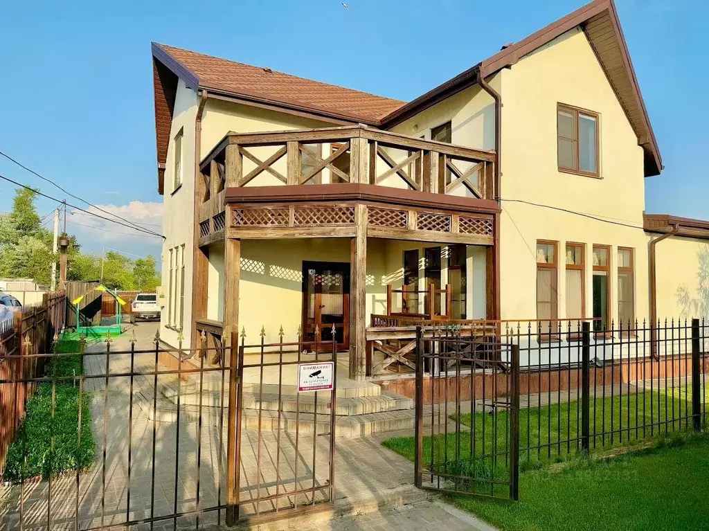 Коттедж в Ростовская область, Волгодонск ул. Отдыха, 5А (350 м) - Фото 1
