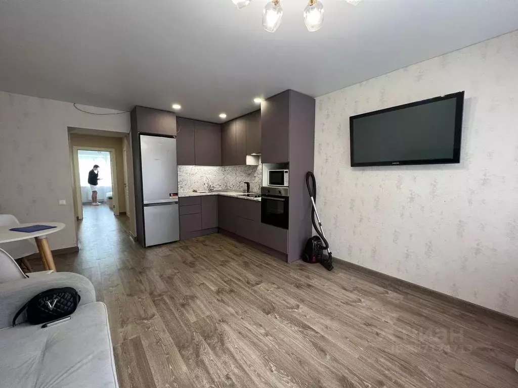 2-к кв. Татарстан, Казань ул. Зур Урам, 1Кк5 (60.0 м) - Фото 1