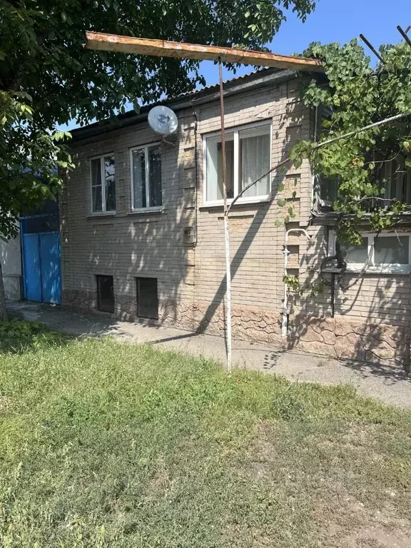 Дом в Ставропольский край, Ессентуки Кольцевая ул., 81 (81 м) - Фото 0