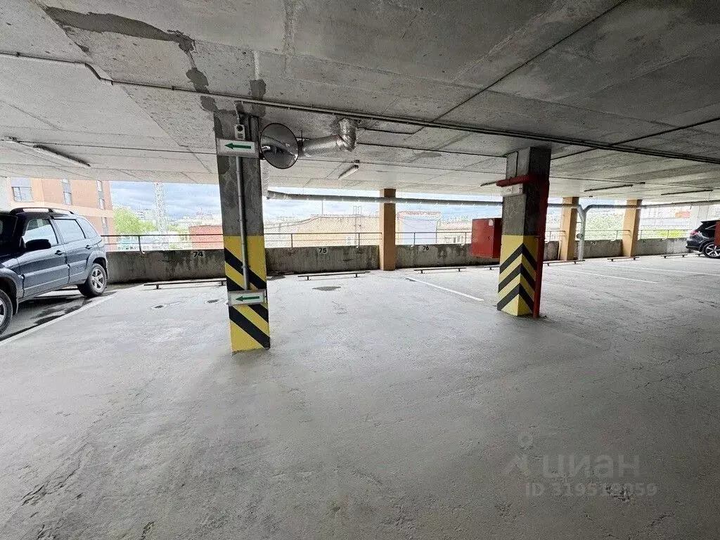 Гараж в Свердловская область, Екатеринбург ул. Фрунзе, 35А/5 (16 м) - Фото 1