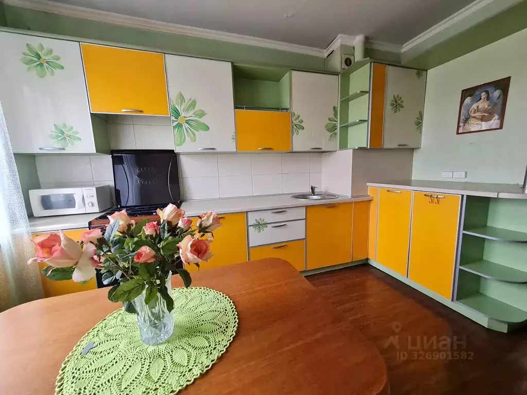 2-к кв. Омская область, Омск ул. 2-я Железнодорожная, 5 (61.8 м) - Фото 1