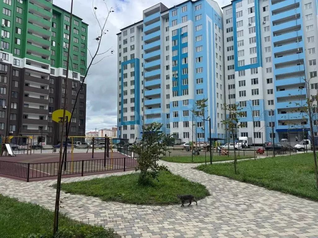1-к кв. Дагестан, Каспийск ул. Каспийское шоссе, 17Б (57.0 м) - Фото 0
