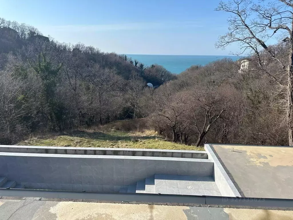 Дом в Краснодарский край, Туапсе Лазурная ул., 31 (350 м) - Фото 1