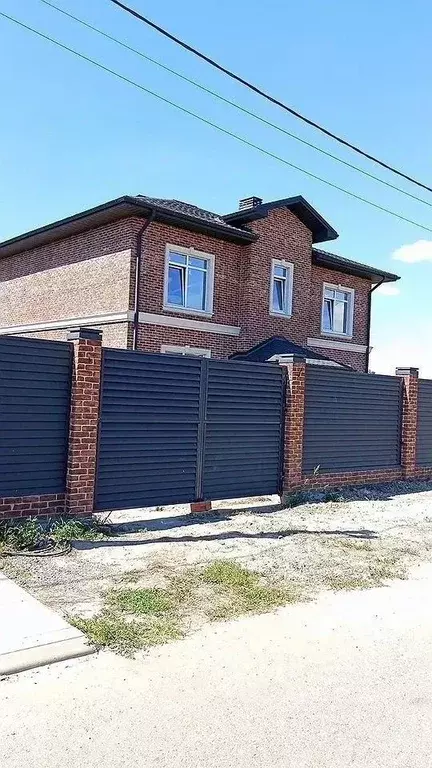 Дом в Ростовская область, Аксай ул. Сергея Федоровцева (210 м) - Фото 1