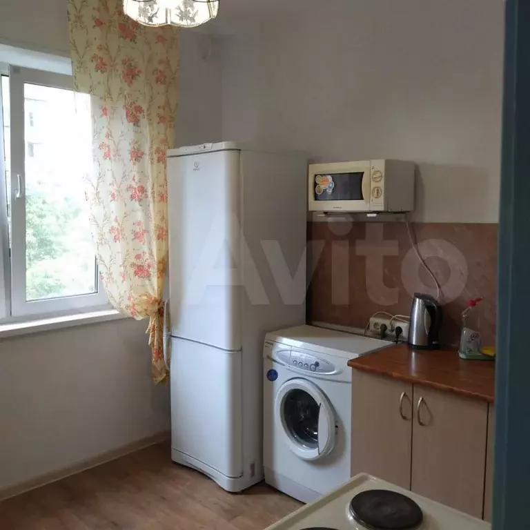 1-к. квартира, 39 м, 4/9 эт. - Фото 0
