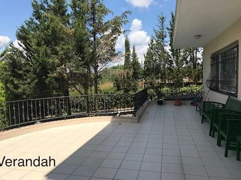 Superb House with plot of land situated in Istanbul Turkey - Фото 2