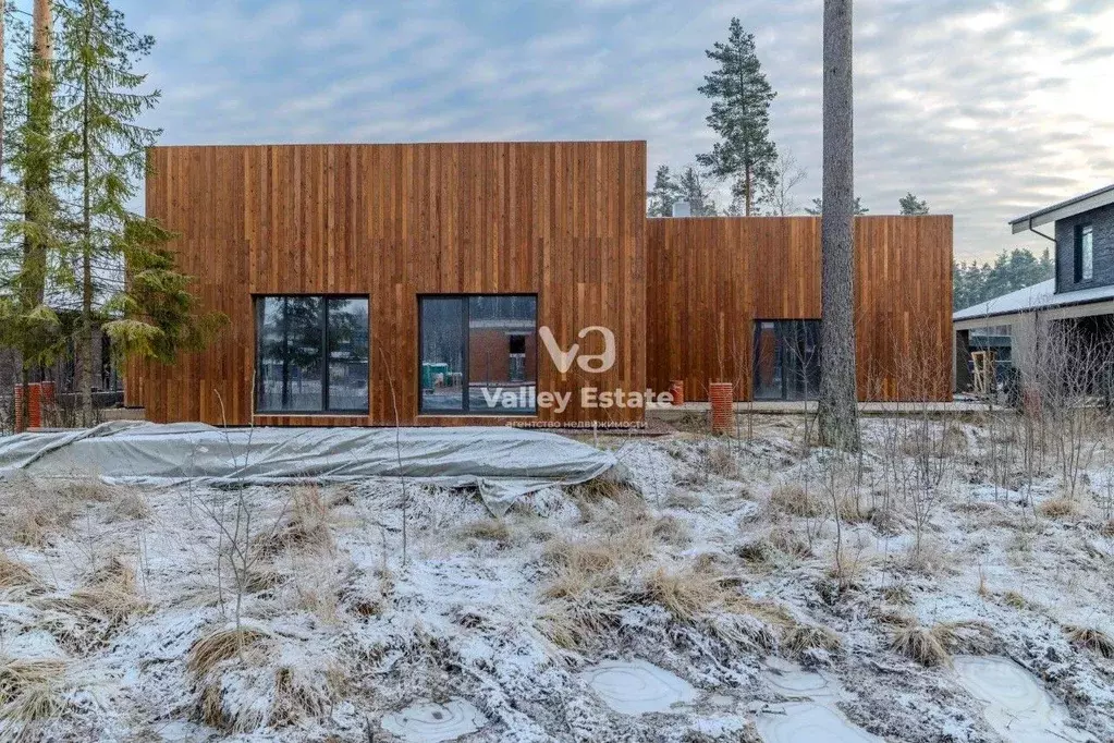Дом в Ленинградская область, Выборгский район, Первомайское с/пос, ... - Фото 1