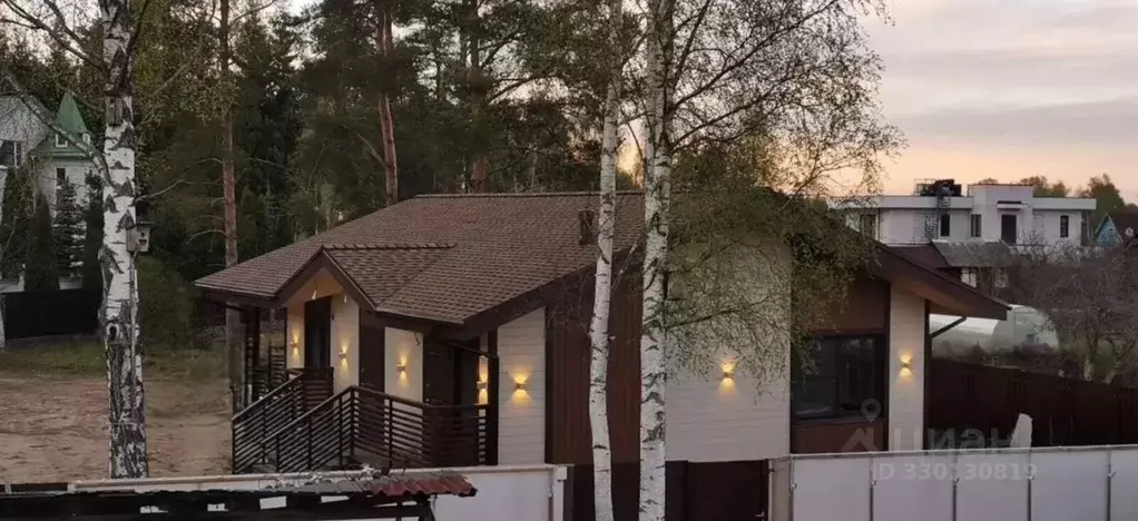Коттедж в Ленинградская область, Всеволожский район, Дубровское ... - Фото 1
