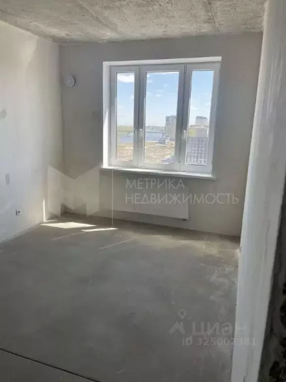 3-к кв. Тюменская область, Тюмень Новгородская ул., 14 (85.6 м) - Фото 1