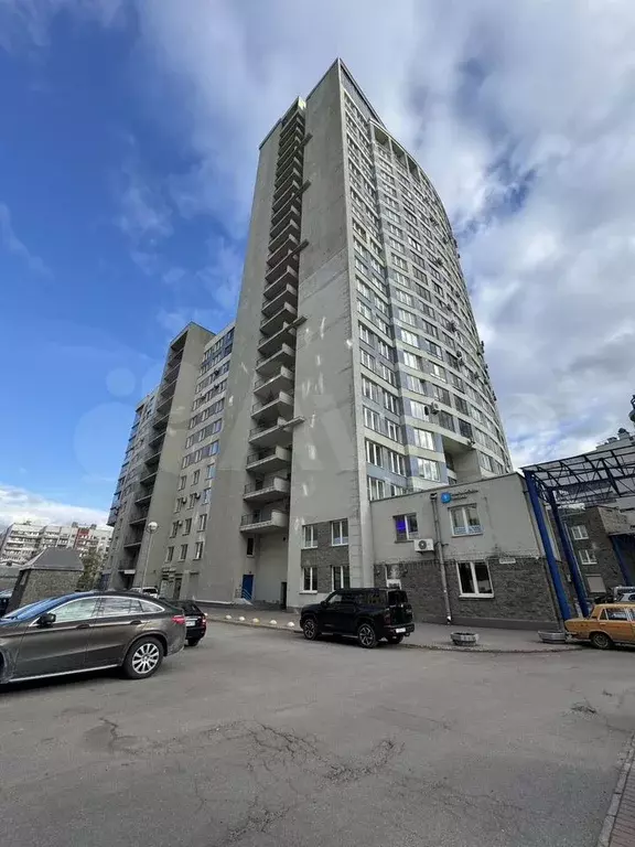 1-к. квартира, 38 м, 1/19 эт. - Фото 1