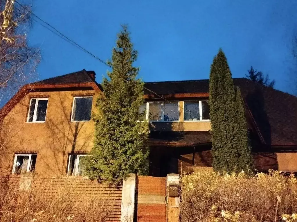 Дом в Санкт-Петербург, Санкт-Петербург, Ломоносов ул. Некрасова, 8 ... - Фото 1