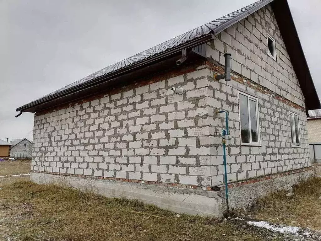 Дом в Белгородская область, Шебекино ш. Нежегольское (100 м) - Фото 0